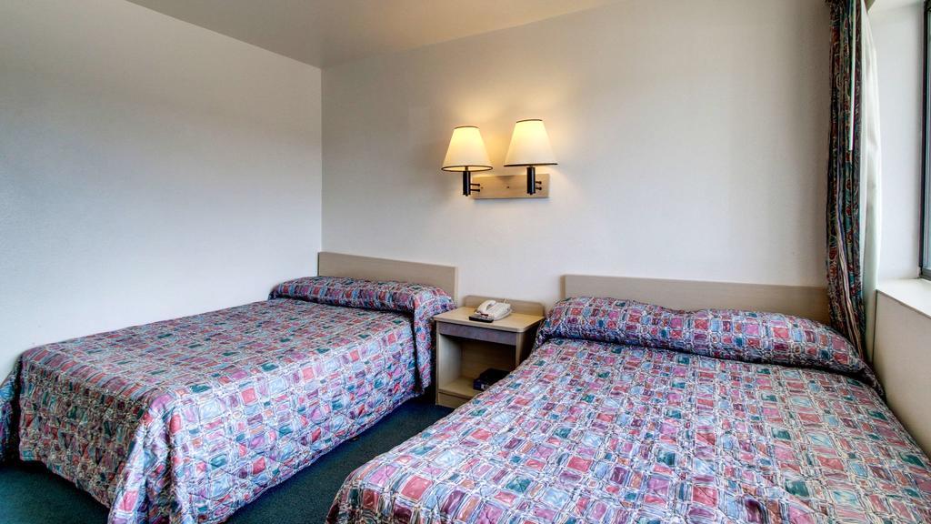 Motel 6 Des Moines South - Airport 外观 照片
