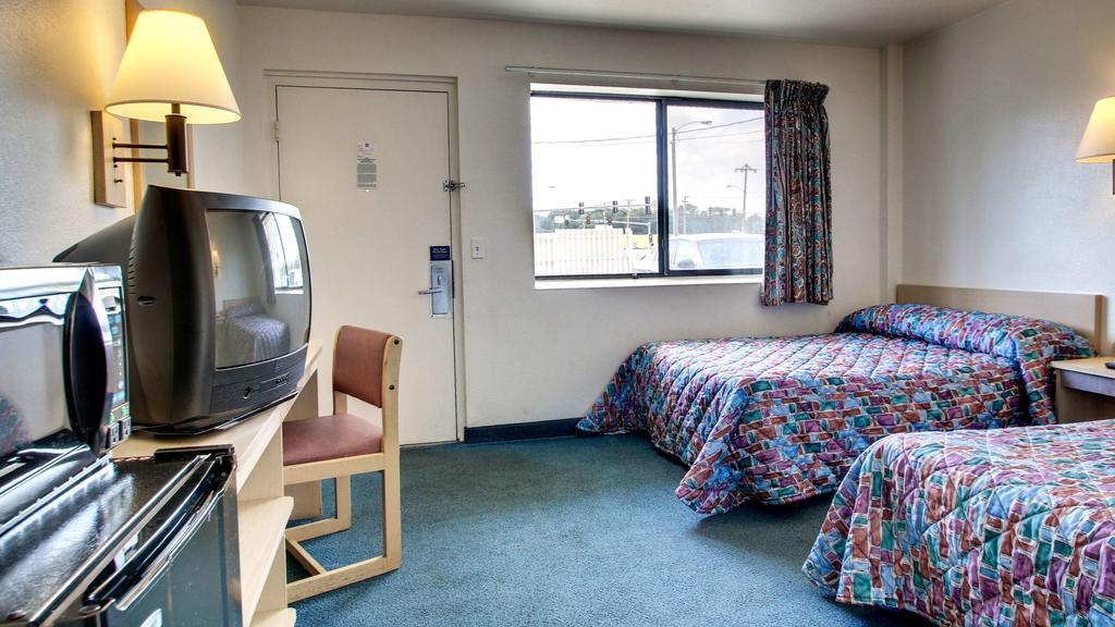 Motel 6 Des Moines South - Airport 外观 照片