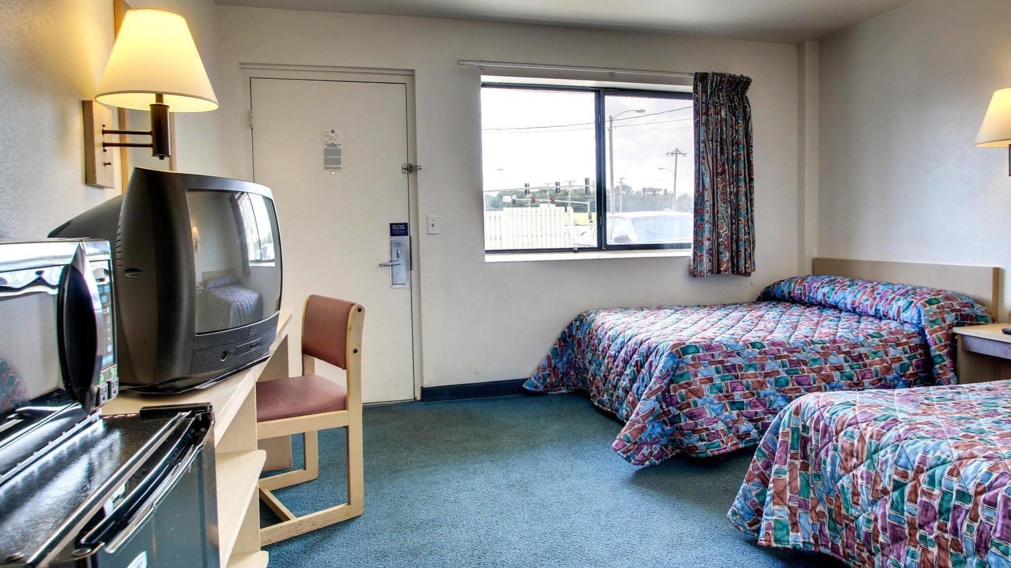 Motel 6 Des Moines South - Airport 外观 照片