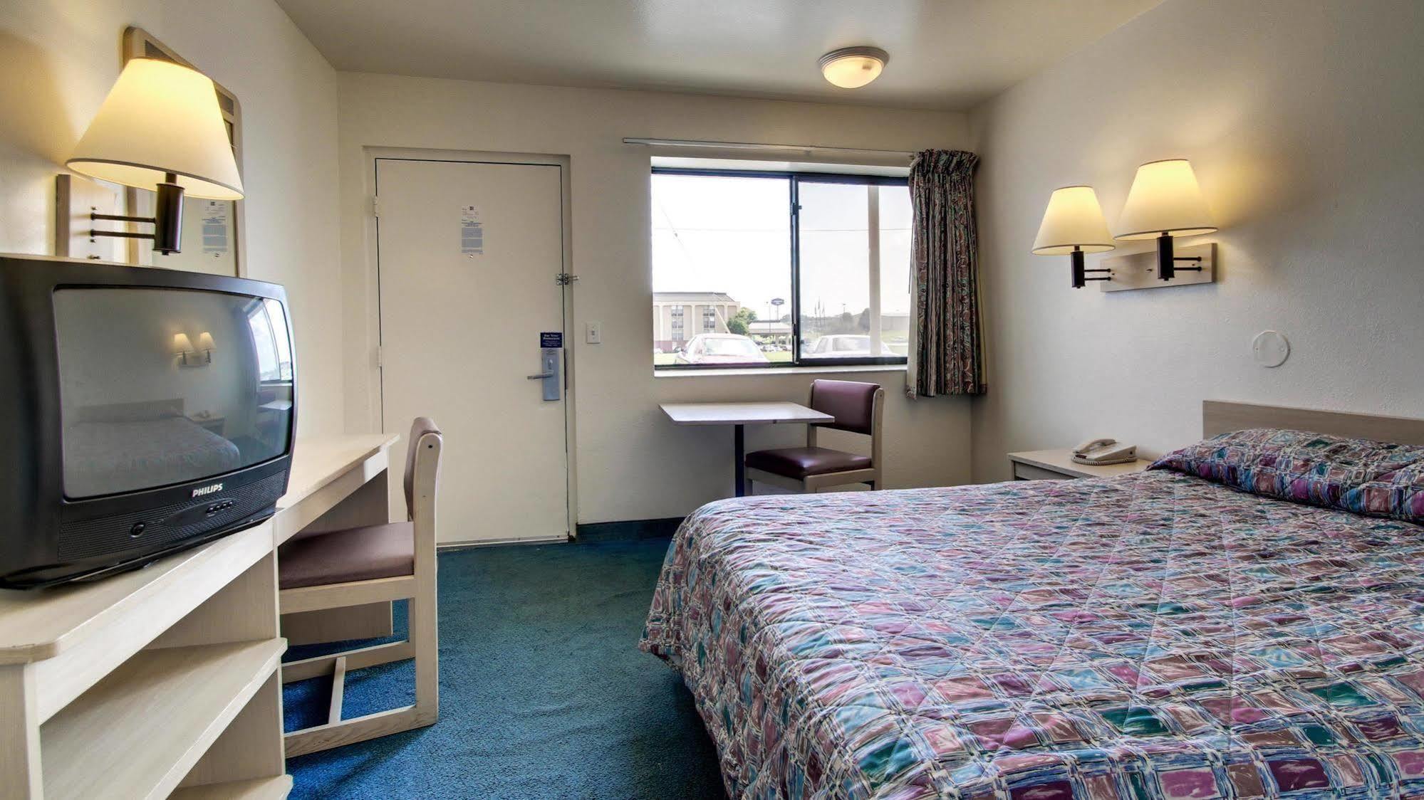 Motel 6 Des Moines South - Airport 外观 照片