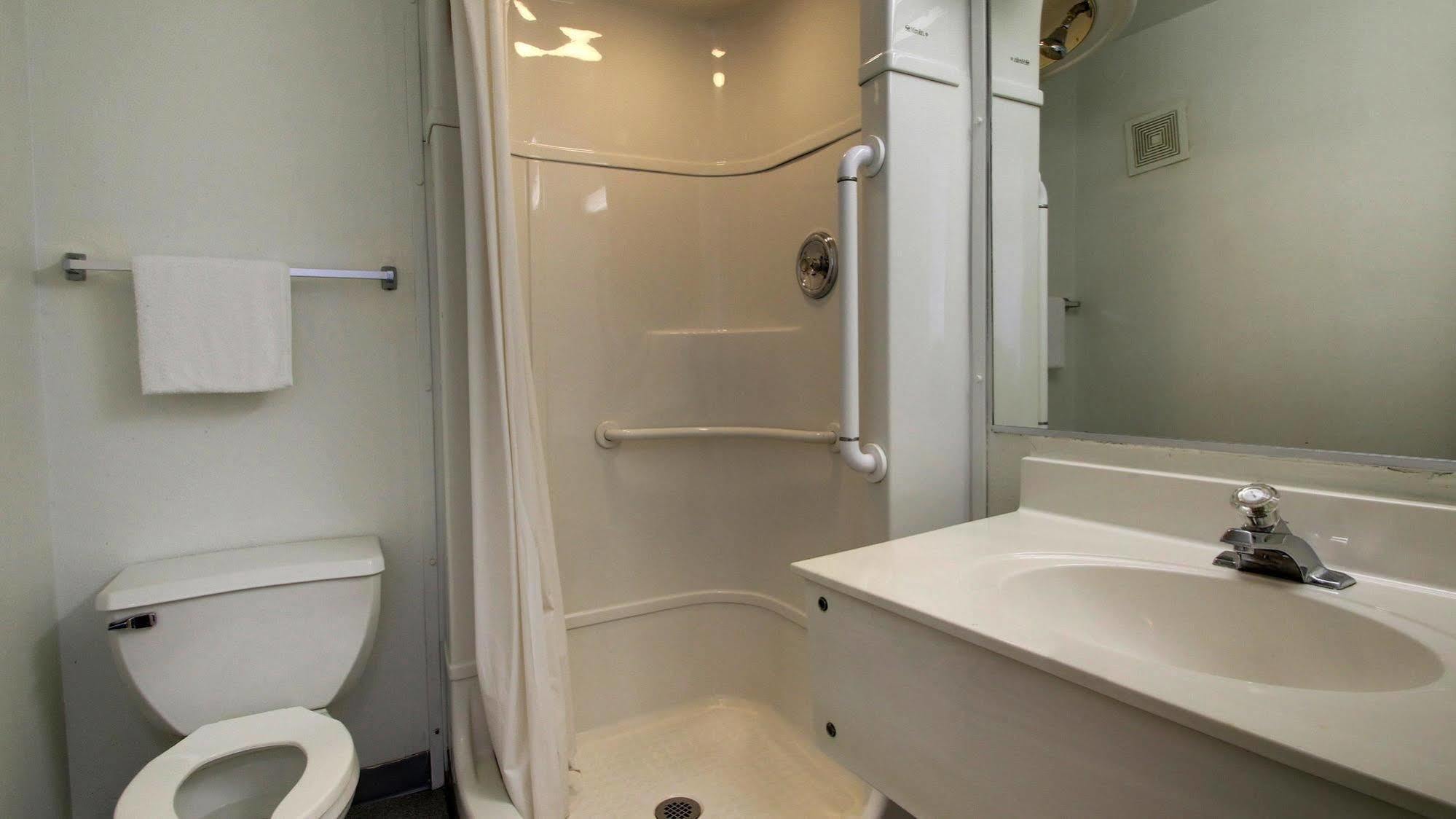 Motel 6 Des Moines South - Airport 外观 照片