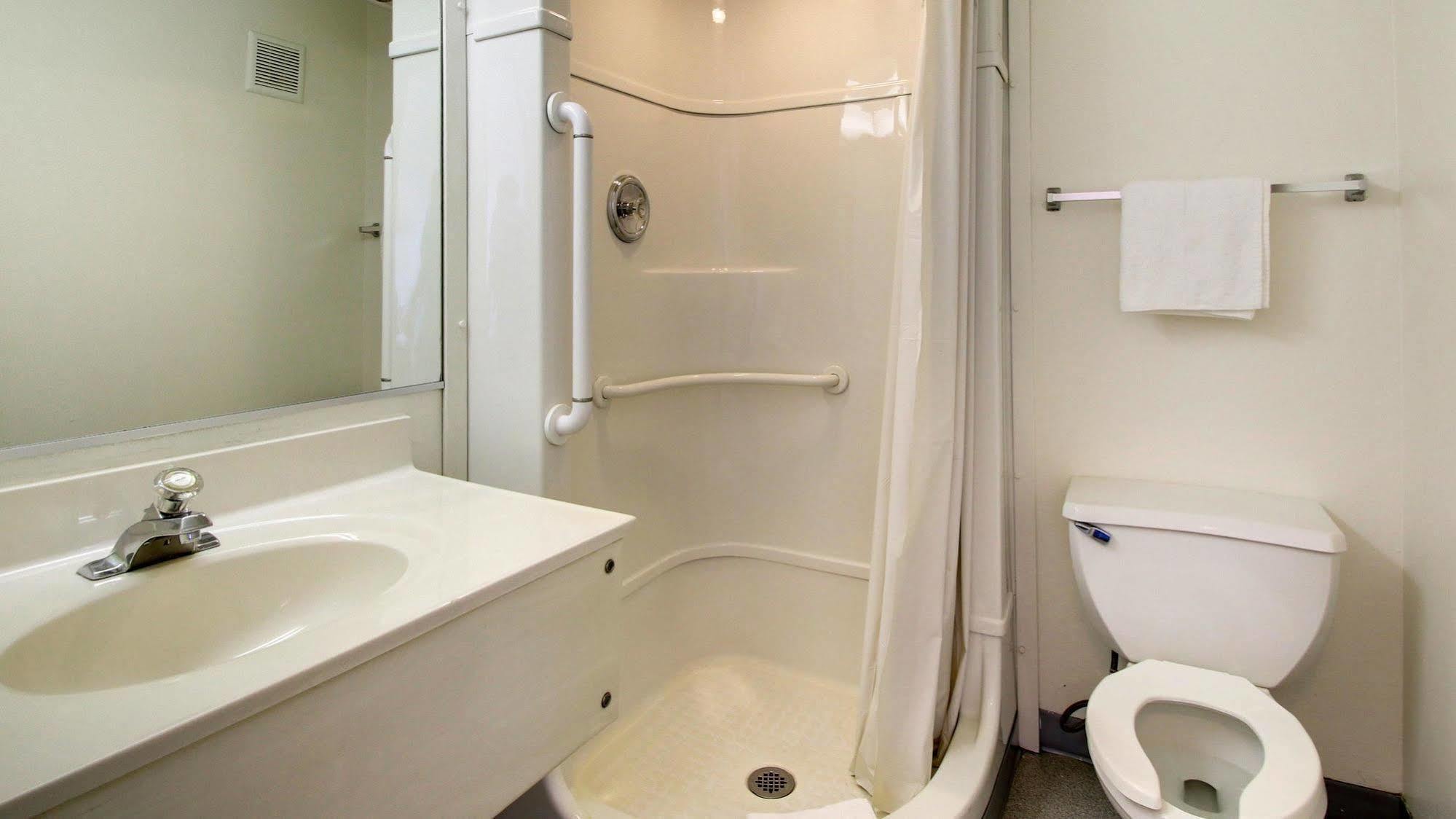 Motel 6 Des Moines South - Airport 外观 照片